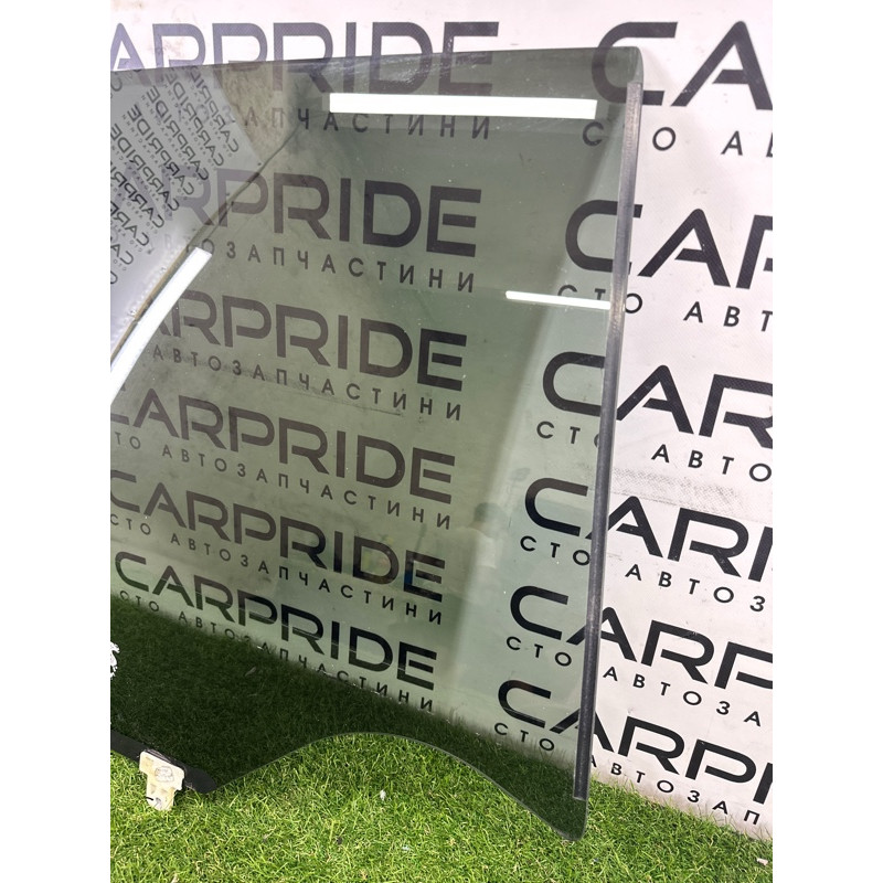 Стекло (кузов и элементы) Nissan Rogue T33 2021 2.5 PR25DD 823006RR0A