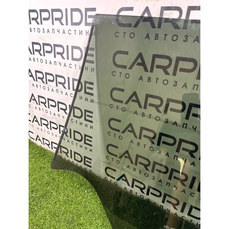 Стекло (кузов и элементы) Nissan Rogue T33 2021 2.5 PR25DD 823006RR0A