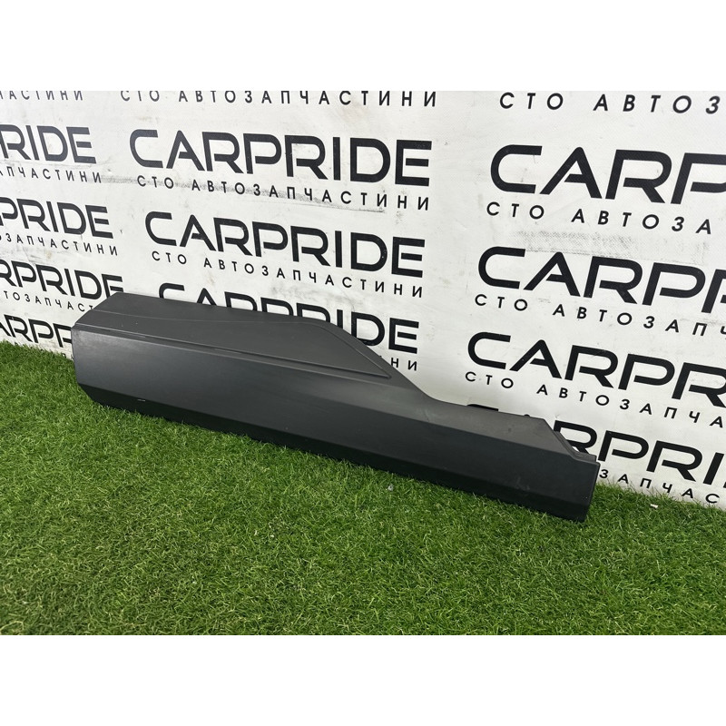 Накладка двери внешняя (кузов и элементы) Nissan Rogue T33 2021 2.5 PR25DD 828716RR0A