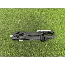 Кронштейн ручки двери