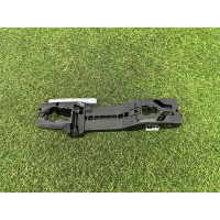 Кронштейн ручки двери