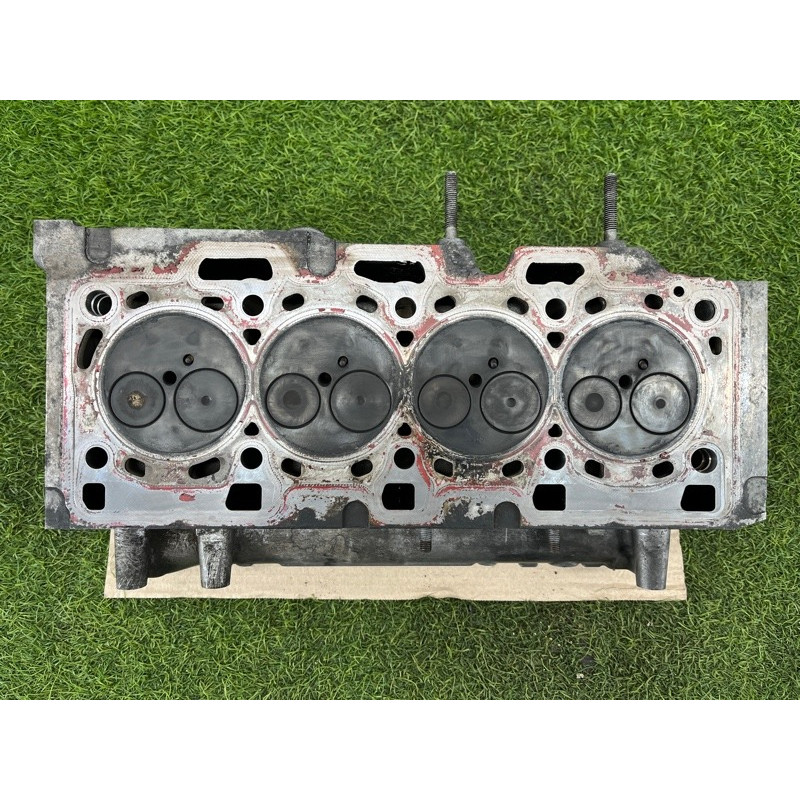 Головка блока цилиндров (двигатель и элементы) Renault Megane 3 2011 1,5 dCi (K9K837) 110410442R