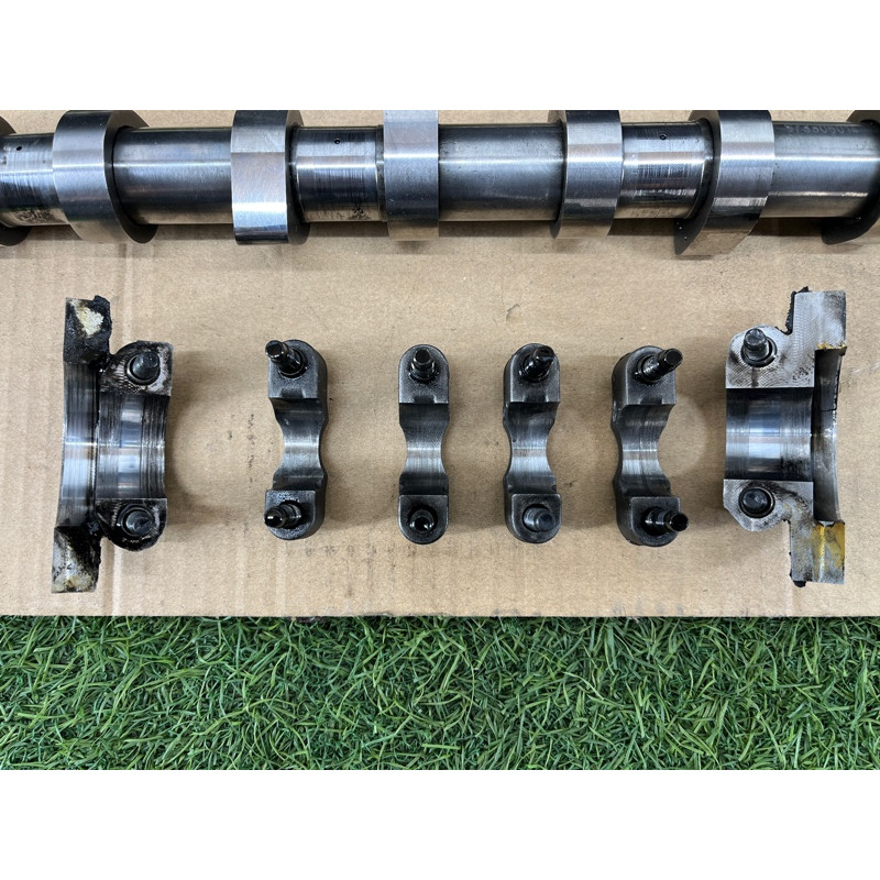 Головка блока цилиндров (двигатель и элементы) Renault Megane 3 2011 1,5 dCi (K9K837) 110410442R