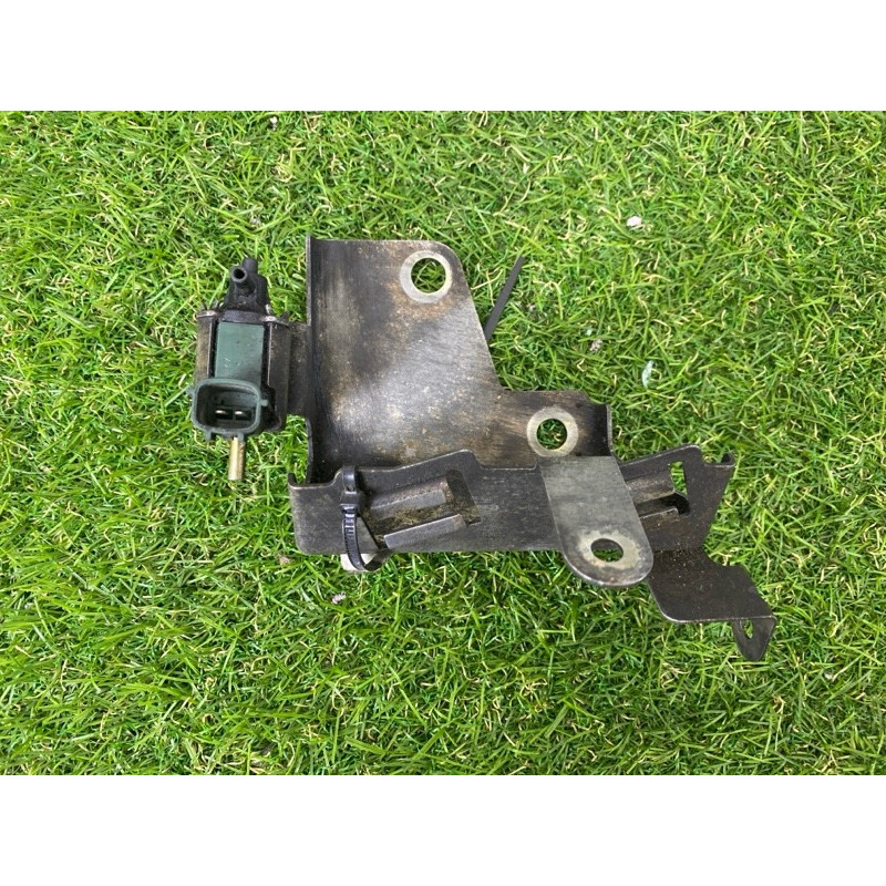 Вакуумный клапан (двигатель и элементы) Mazda 6 GG 2002 2.0 RF5 k5t46592