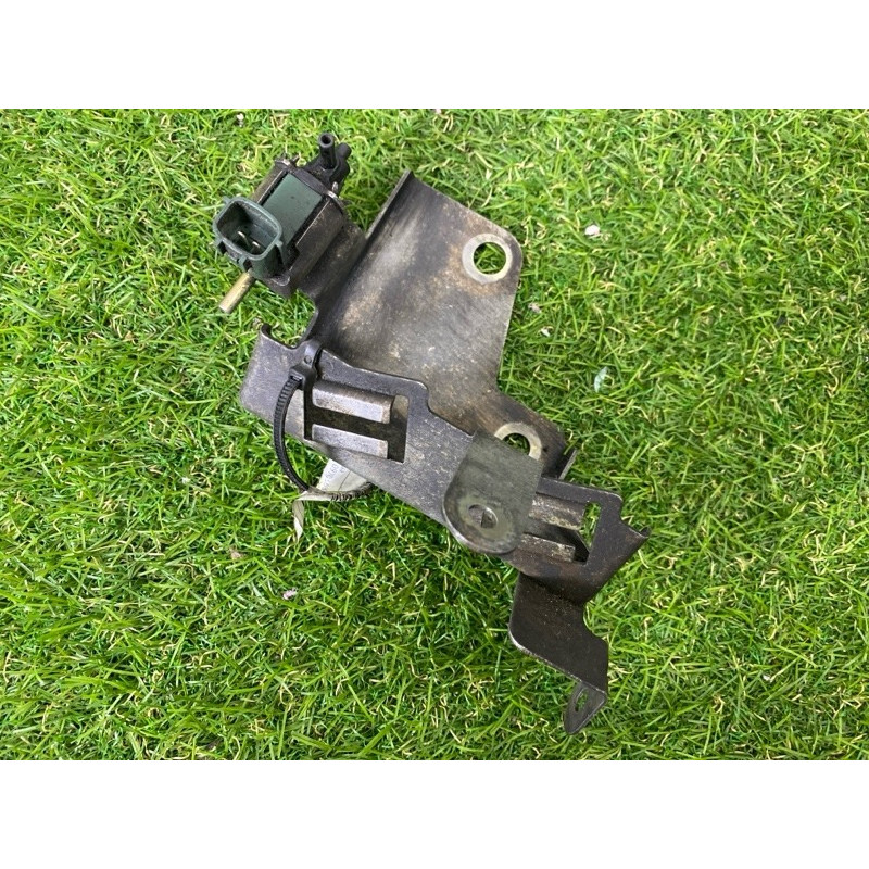 Вакуумный клапан (двигатель и элементы) Mazda 6 GG 2002 2.0 RF5 k5t46592