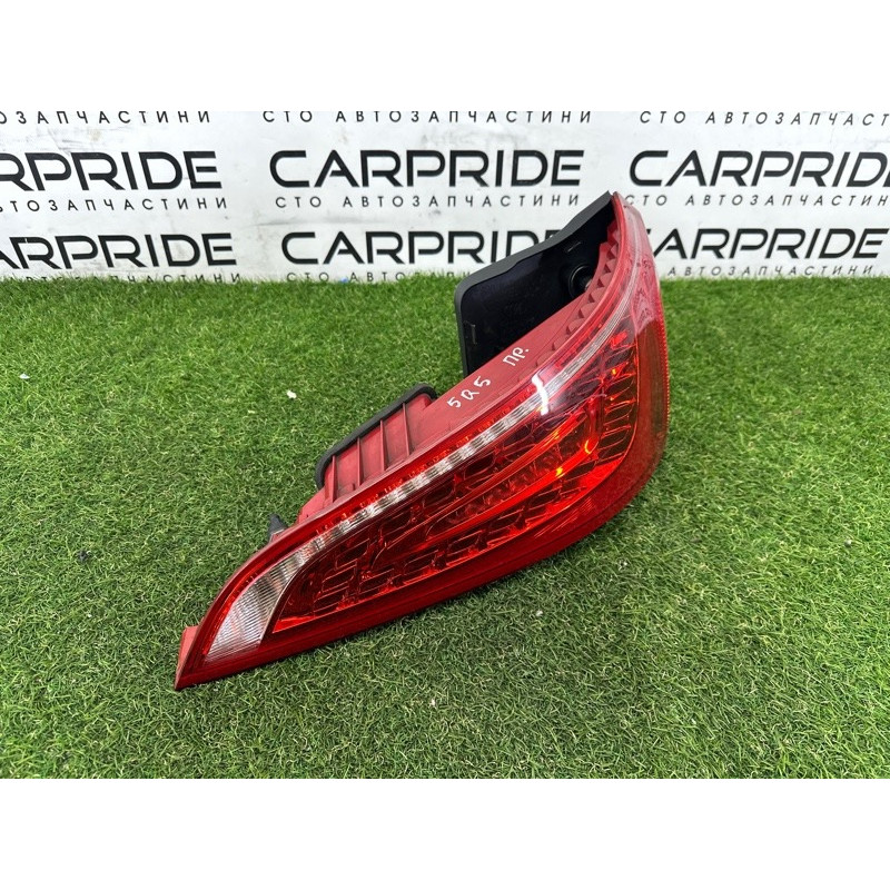 Задний фонарь (оптика) AUDI Q5 8R 2012 2.0 CAEB 8R0945094B