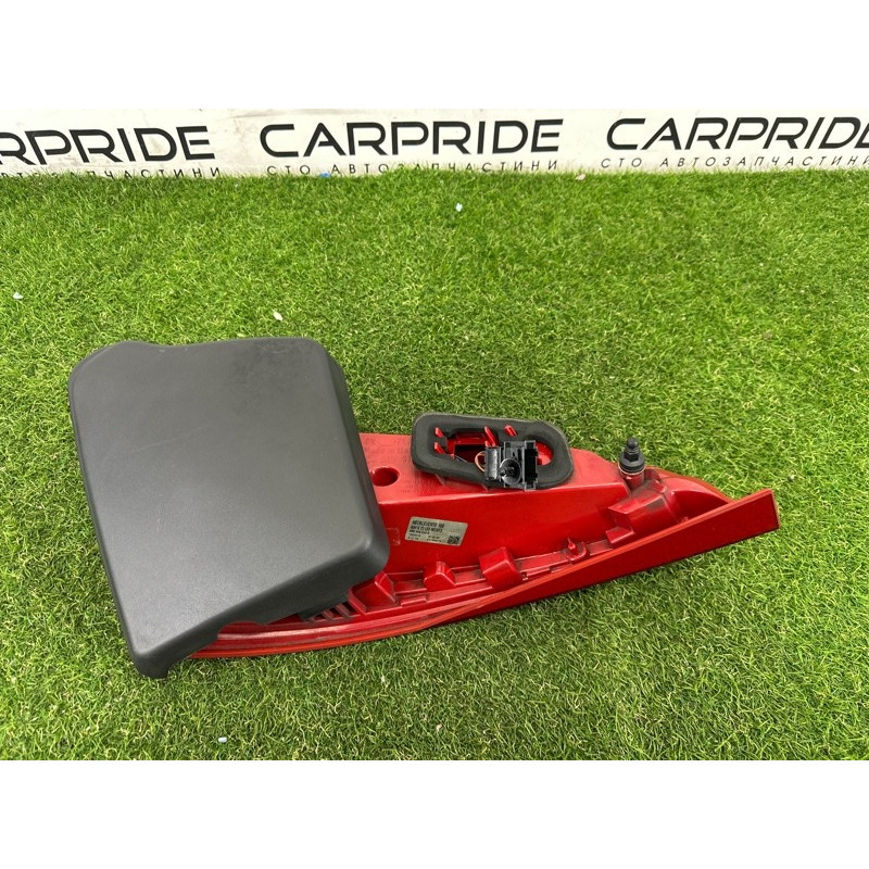 Задний фонарь (оптика) AUDI Q5 8R 2012 2.0 CAEB 8R0945094B