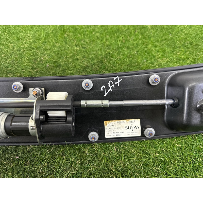 Кронштейн спойлера (кузов и элементы) AUDI A7 4G 2012 3.0 CGXB 4G8827948G