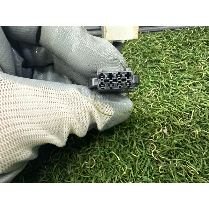 Кронштейн спойлера (кузов и элементы) AUDI A7 4G 2012 3.0 CGXB 4G8827948G