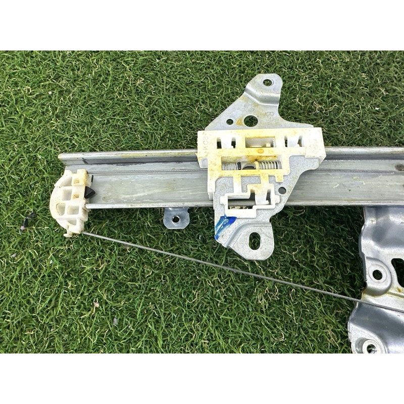 Механизм стеклоподъемника (кузов и элементы) Nissan Rogue T33 2021 2.5 PR25DD 807206RR0A