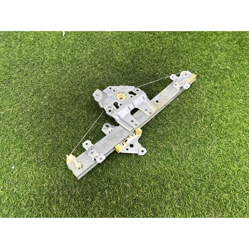Механизм стеклоподъемника (кузов и элементы) Nissan Rogue T33 2021 2.5 PR25DD 827206RR0A