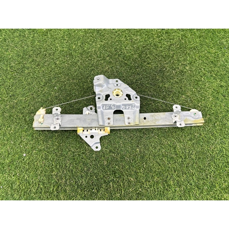 Механизм стеклоподъемника (кузов и элементы) Nissan Rogue T33 2021 2.5 PR25DD 827206RR0A