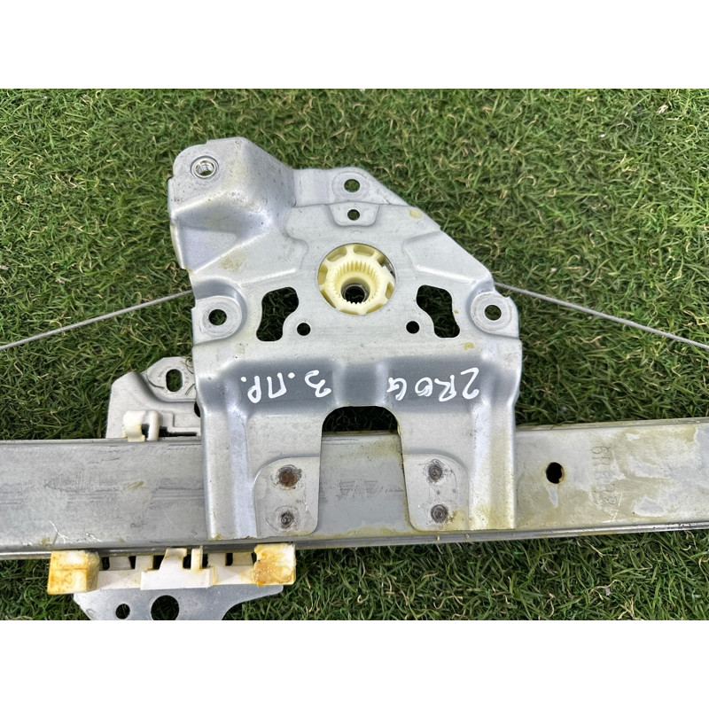 Механизм стеклоподъемника (кузов и элементы) Nissan Rogue T33 2021 2.5 PR25DD 827206RR0A