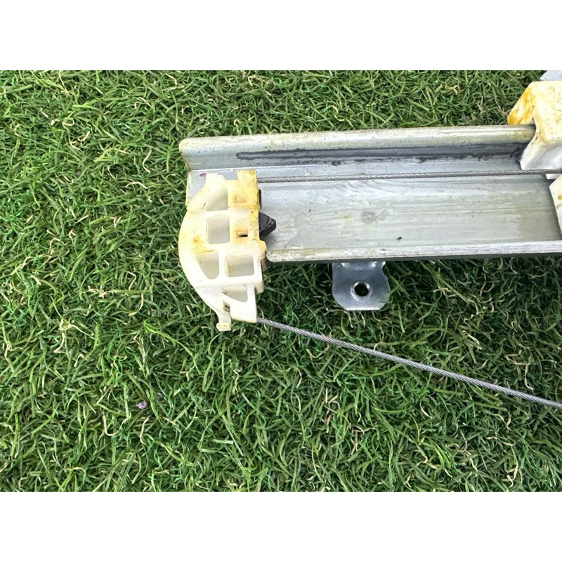 Механизм стеклоподъемника (кузов и элементы) Nissan Rogue T33 2021 2.5 PR25DD 827206RR0A