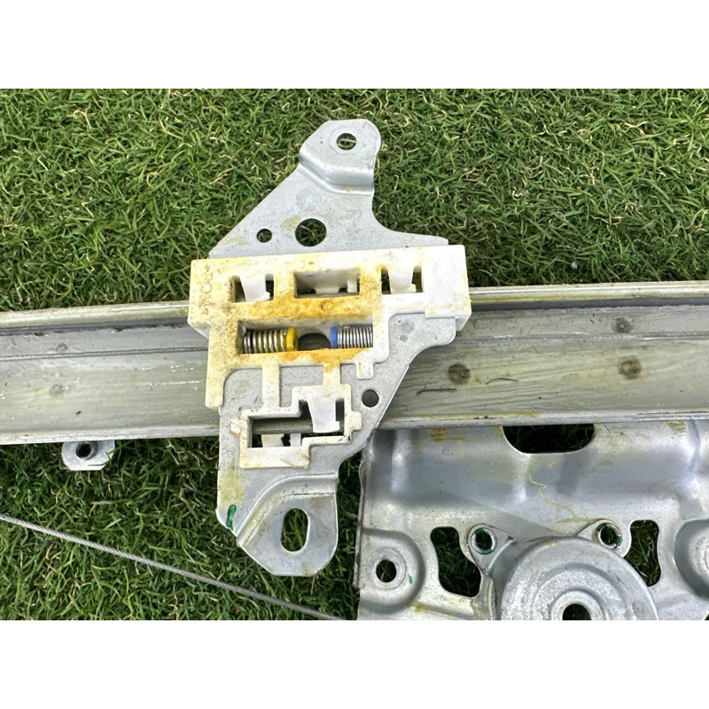 Механизм стеклоподъемника (кузов и элементы) Nissan Rogue T33 2021 2.5 PR25DD 827206RR0A