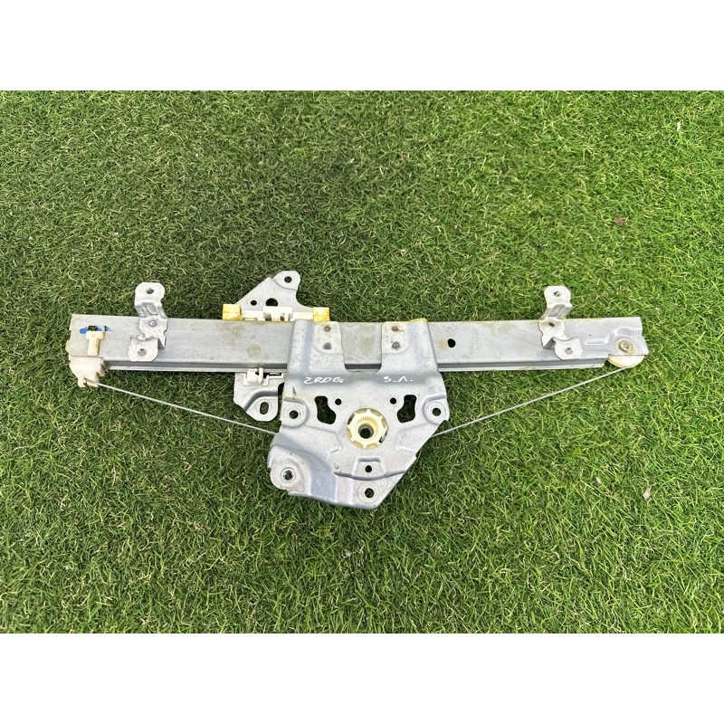Механизм стеклоподъемника (кузов и элементы) Nissan Rogue T33 2021 2.5 PR25DD 827216RR0A