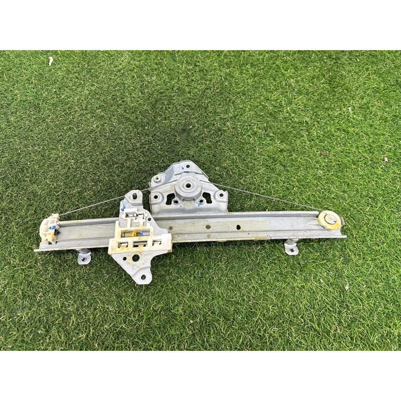 Механизм стеклоподъемника (кузов и элементы) Nissan Rogue T33 2021 2.5 PR25DD 827216RR0A