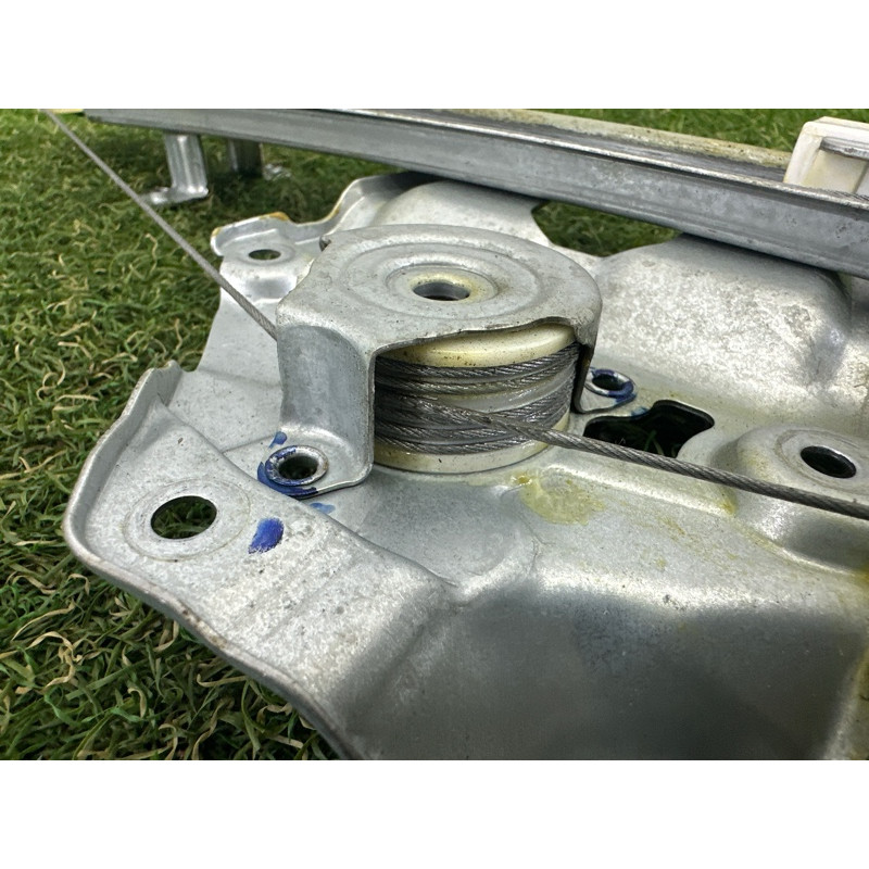 Механизм стеклоподъемника (кузов и элементы) Nissan Rogue T33 2021 2.5 PR25DD 827216RR0A