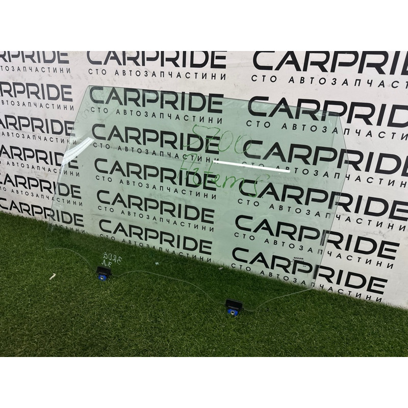 Стекло (кузов и элементы) Nissan Rogue T32 2016 2.5 QR25DE 823014BA0A