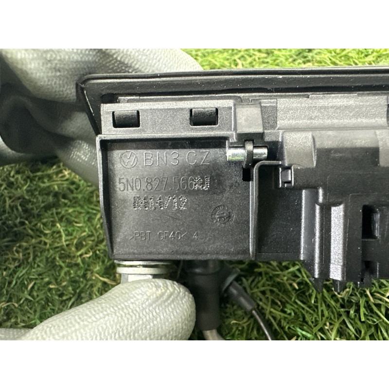 камера заднего вида (электрика / кнопки) AUDI Q5 8R 2012 2.0 CAEB 5N0827566AA