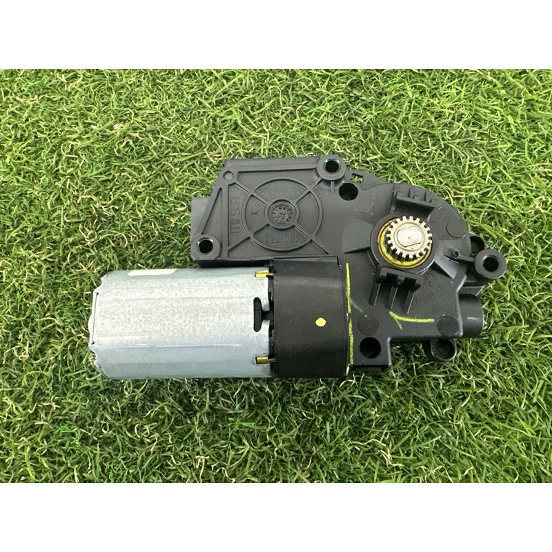 Мотор люка (электрика) BMW X3 F25 2013 3.0 N55B30 54102993883