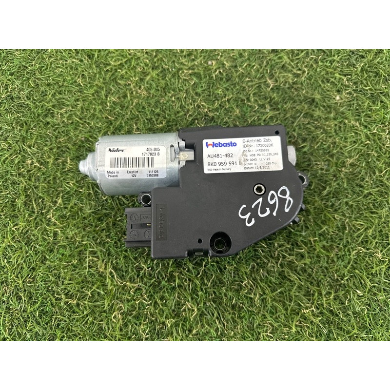 Мотор люка (электрика) AUDI A4 B8 2012 2.0 CAEB 8K0959591B