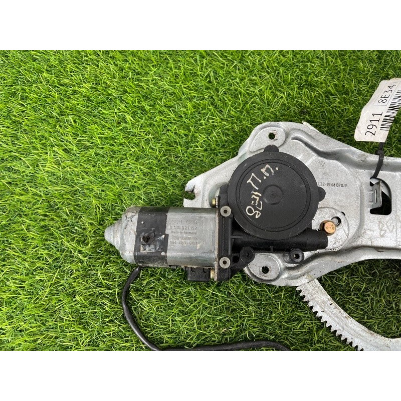 Механизм стеклоподъемника с мотором (кузов и элементы) BMW 5-series E34 1994 M50B25 51321944070