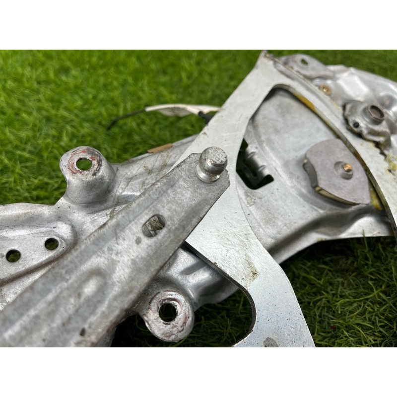 Механизм стеклоподъемника с мотором (кузов и элементы) BMW 5-series E34 1994 M50B25 51321944070