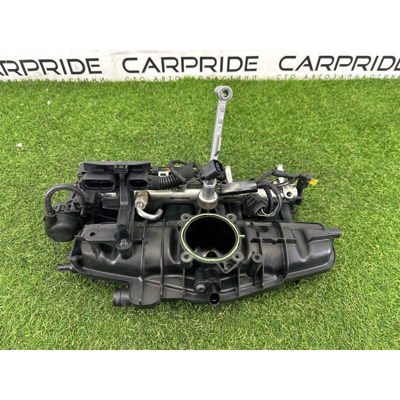 Впускний колектор (подача палива) AUDI Q5 8R 2012 2.0 CAEB 06H133201AF