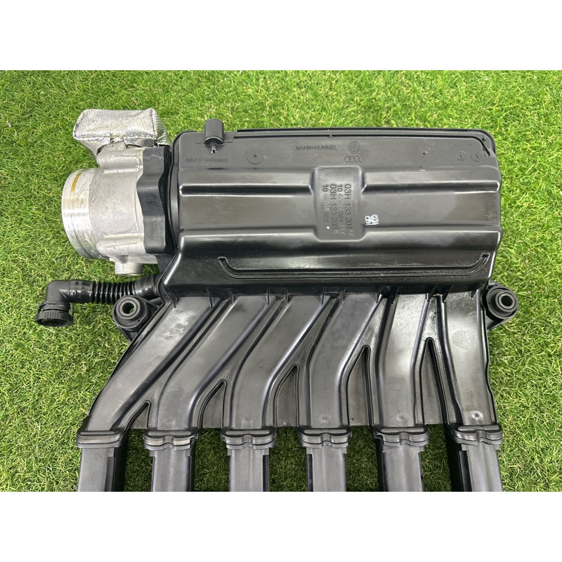 Коллектор впускной (впускная система) Volkswagen Touareg NF 2015 3.6 CGRA 03H133201AE