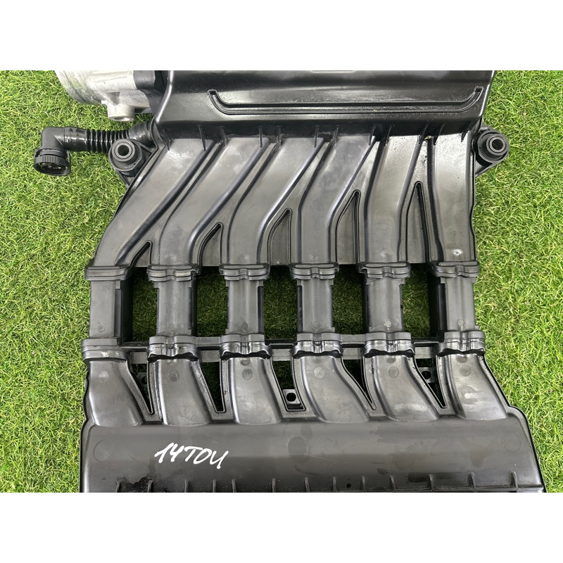 Коллектор впускной (впускная система) Volkswagen Touareg NF 2015 3.6 CGRA 03H133201AE