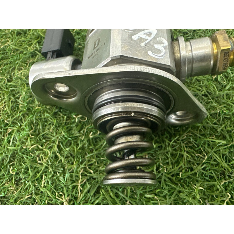 ТНВД (топливная система) AUDI A3 8V 2015 1.8 CNSB 06K127026A