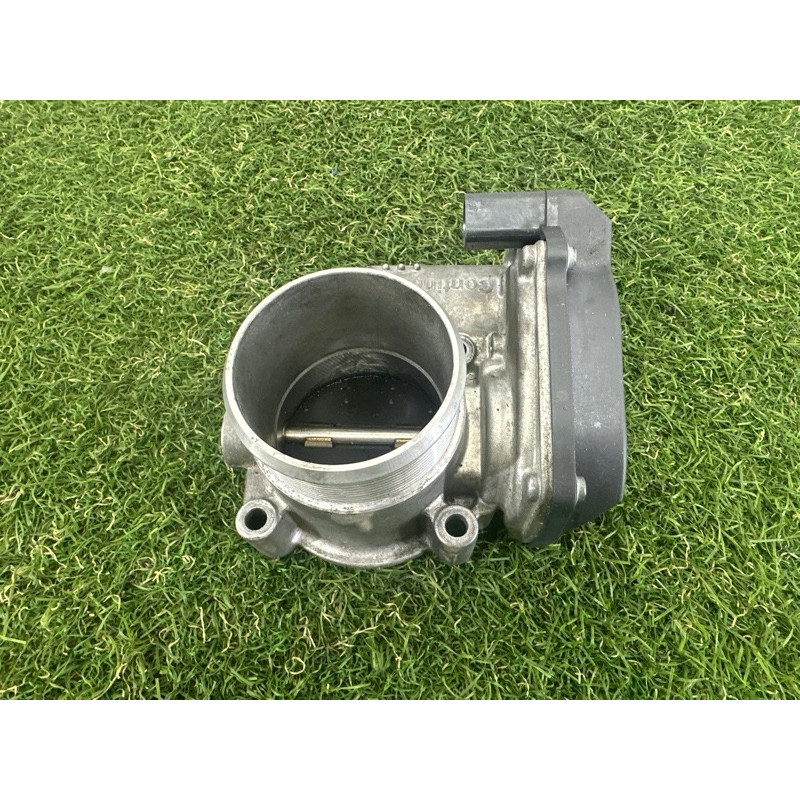 Дроссельная заслонка (электрика двигателя) AUDI Q5 8R 2012 2.0 CAEB 06F133062Q