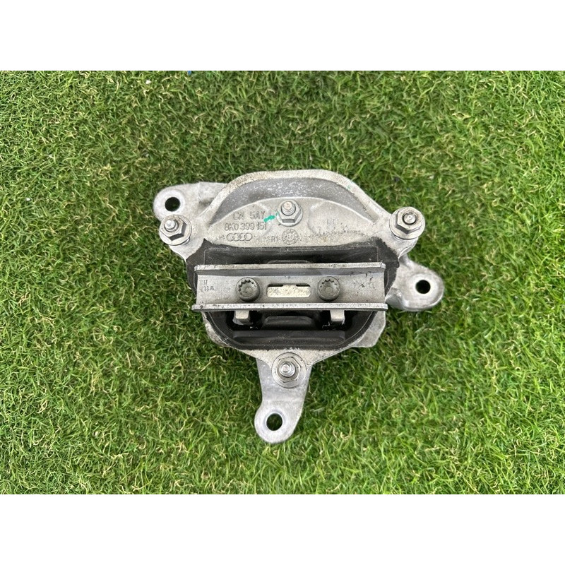 Подушка КПП (трансмиссия) AUDI Q5 8R 2012 2.0 CAEB 8K0399151DD