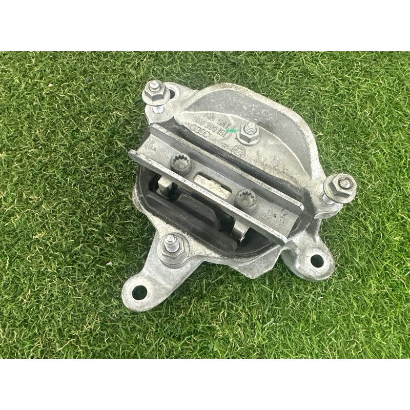 Подушка КПП (трансмиссия) AUDI Q5 8R 2012 2.0 CAEB 8K0399151DD