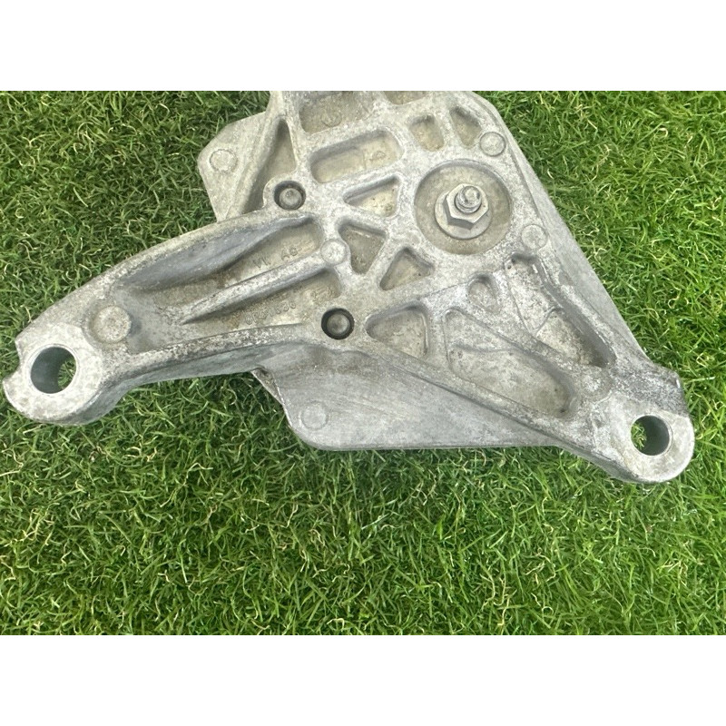 Подушка КПП (трансмиссия) AUDI Q5 8R 2012 2.0 CAEB 8K0399151DD