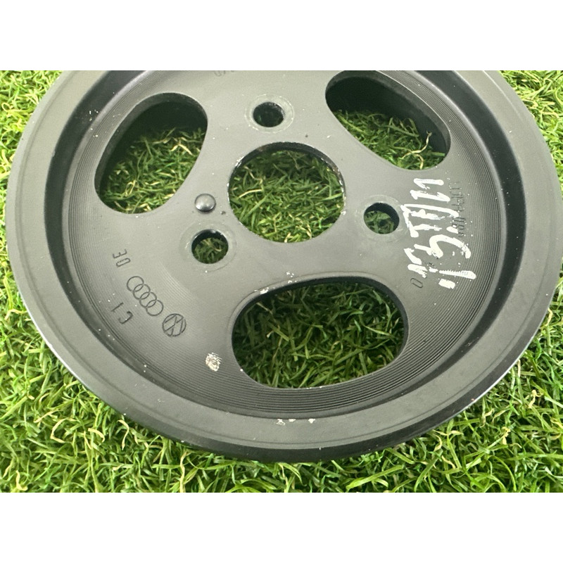 Шкив насоса гидроусилителя (рулевое управление) Volkswagen Touareg NF 2015 3.6 CGRA 07D145256E