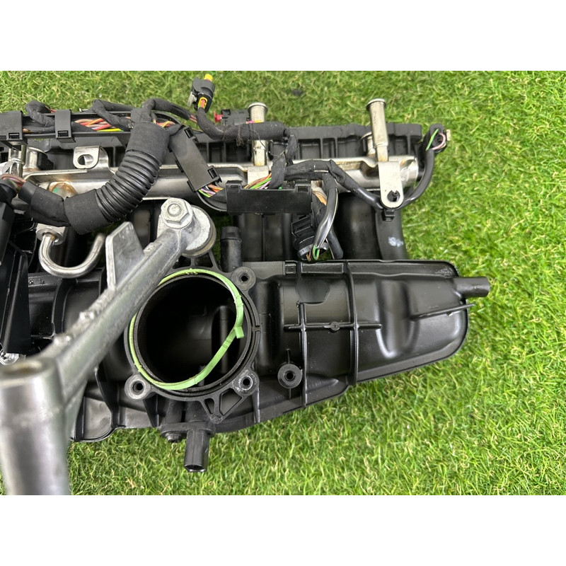 Коллектор впускной (впускная система) AUDI Q5 8R 2012 2.0 CAEB 06H133201AF