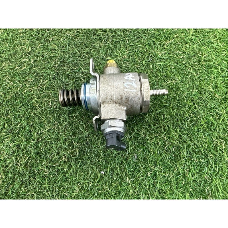 ТНВД (топливная система) AUDI A4 B8 2012 2.0 CAEB 06J127025G