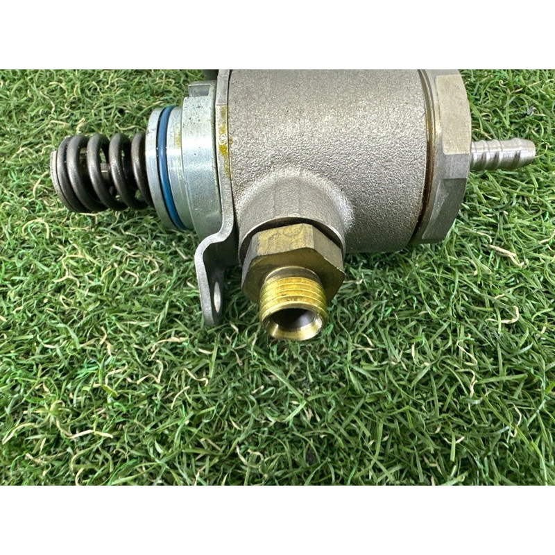 ТНВД (топливная система) AUDI A4 B8 2012 2.0 CAEB 06J127025G