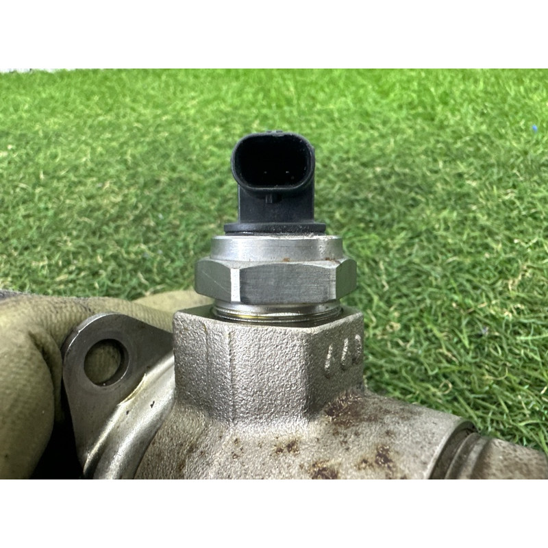 ТНВД (топливная система) AUDI A4 B8 2012 2.0 CAEB 06J127025G