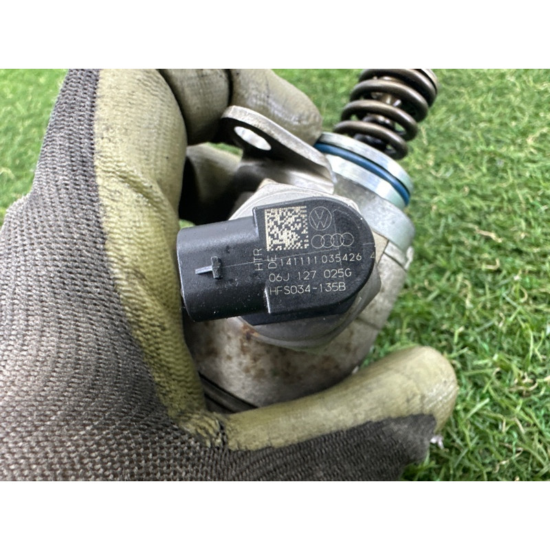ТНВД (топливная система) AUDI A4 B8 2012 2.0 CAEB 06J127025G