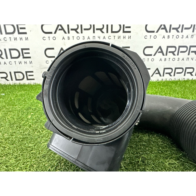 Патрубок воздушного фильтра (впускная система) AUDI Q7 4M 2017 3.0 CREC 06E129616C