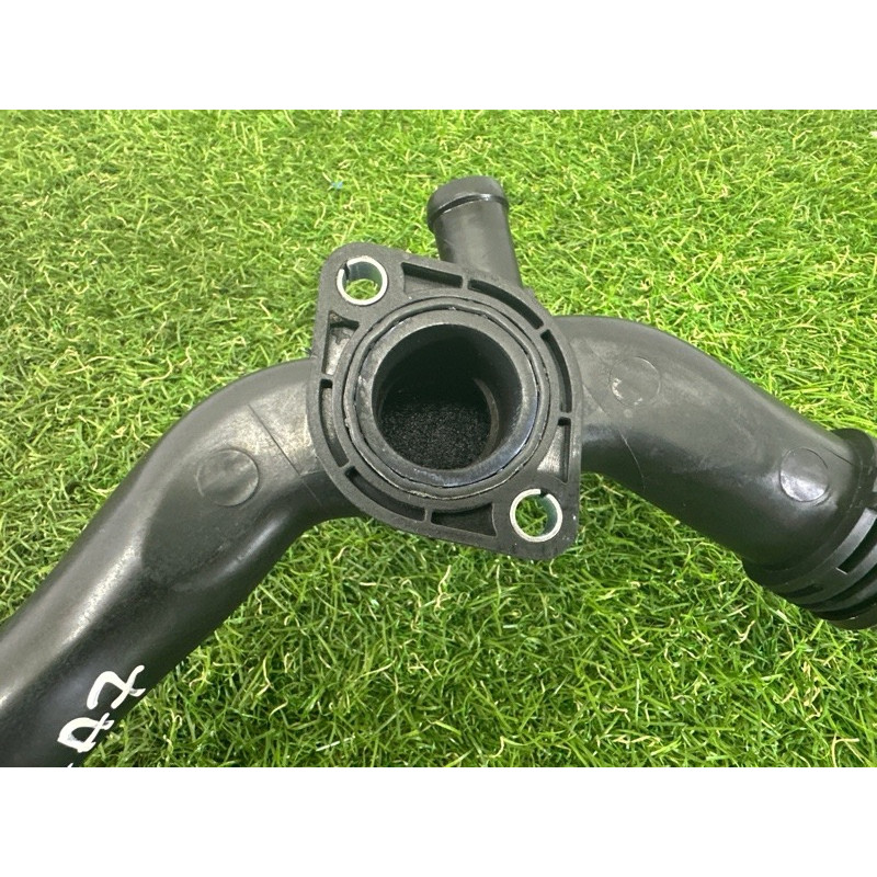 Трубка системы охлаждения (система охлаждения) AUDI A7 4G 2012 3.0 CGXB 06E121045AA