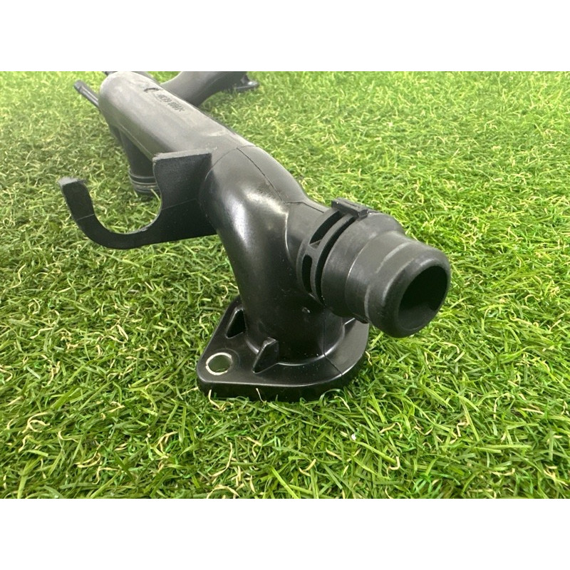 Трубка системы охлаждения (система охлаждения) AUDI A7 4G 2012 3.0 CGXB 06E121045AA