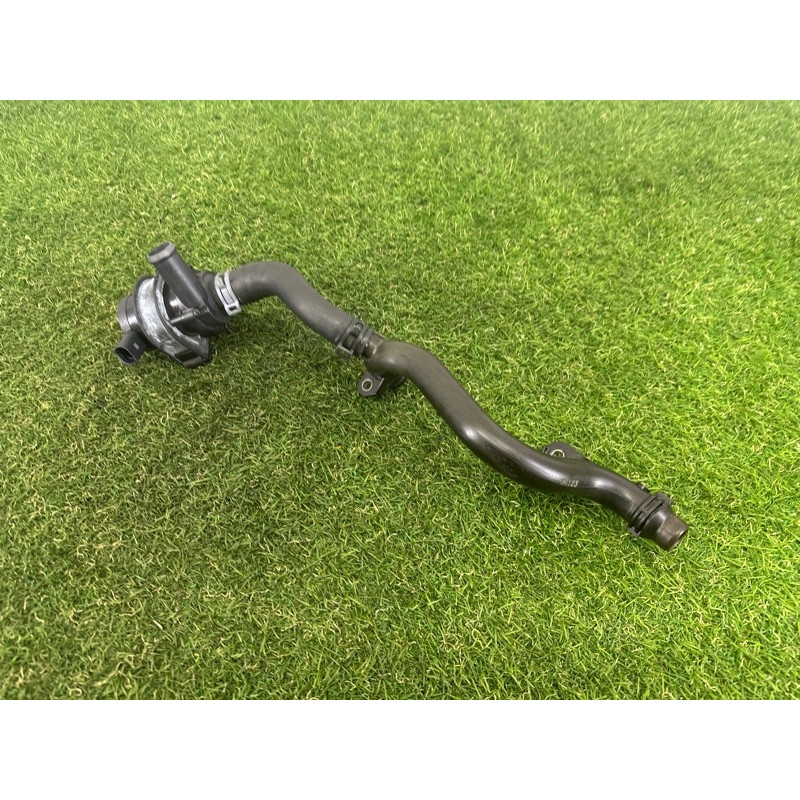 Трубка системы охлаждения (система охлаждения) AUDI Q5 8R 2012 2.0 CAEB 06H965561