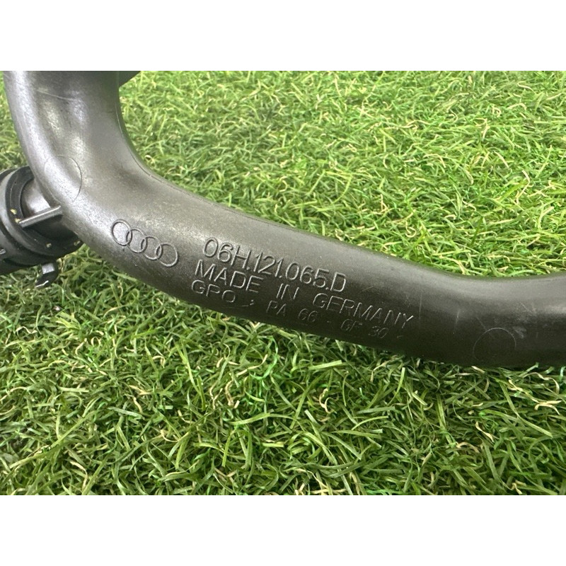 Трубка системы охлаждения (система охлаждения) AUDI Q5 8R 2012 2.0 CAEB 06H965561