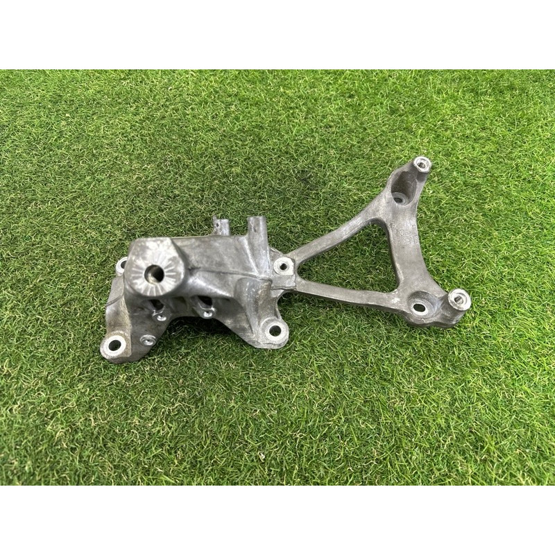 Кронштейн подушки двигателя (кронштейны двигателя) AUDI Q7 4M 2017 3.0 CREC 4M0199307AE