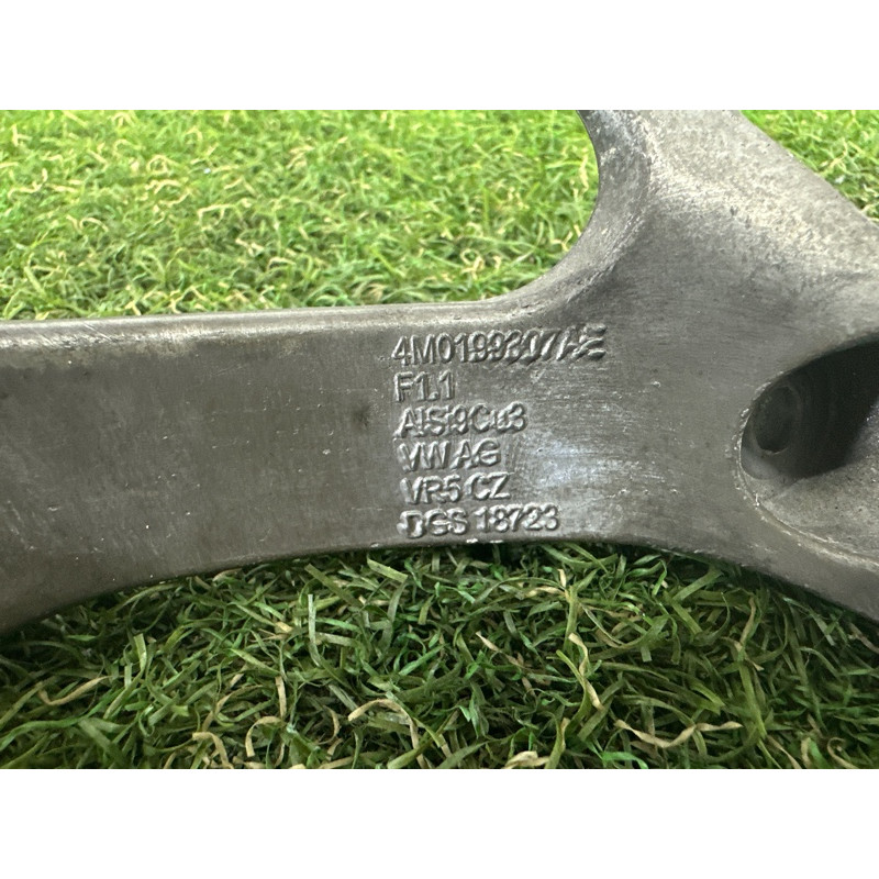 Кронштейн подушки двигателя (кронштейны двигателя) AUDI Q7 4M 2017 3.0 CREC 4M0199307AE