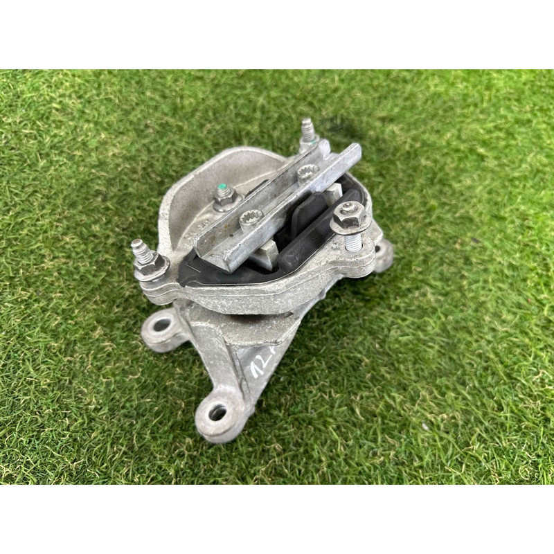 Подушка КПП (трансмиссия) AUDI A4 B8 2012 2.0 CAEB 8K0399115T